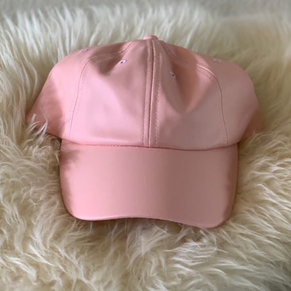 The Hatter Company Accessories - NWT Jen Women’s Pink Pleather Cute Hat / Cap